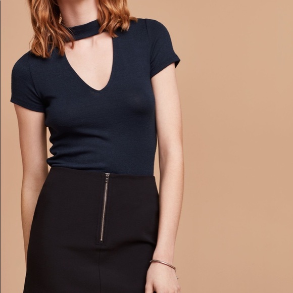 Aritzia Wilfred Free T-shirt - Picture 1 of 3